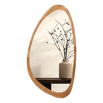 מראה דקורטיבית | מסגרת עץ מלא - גוון בהיר. WWW.G-H.CO.IL